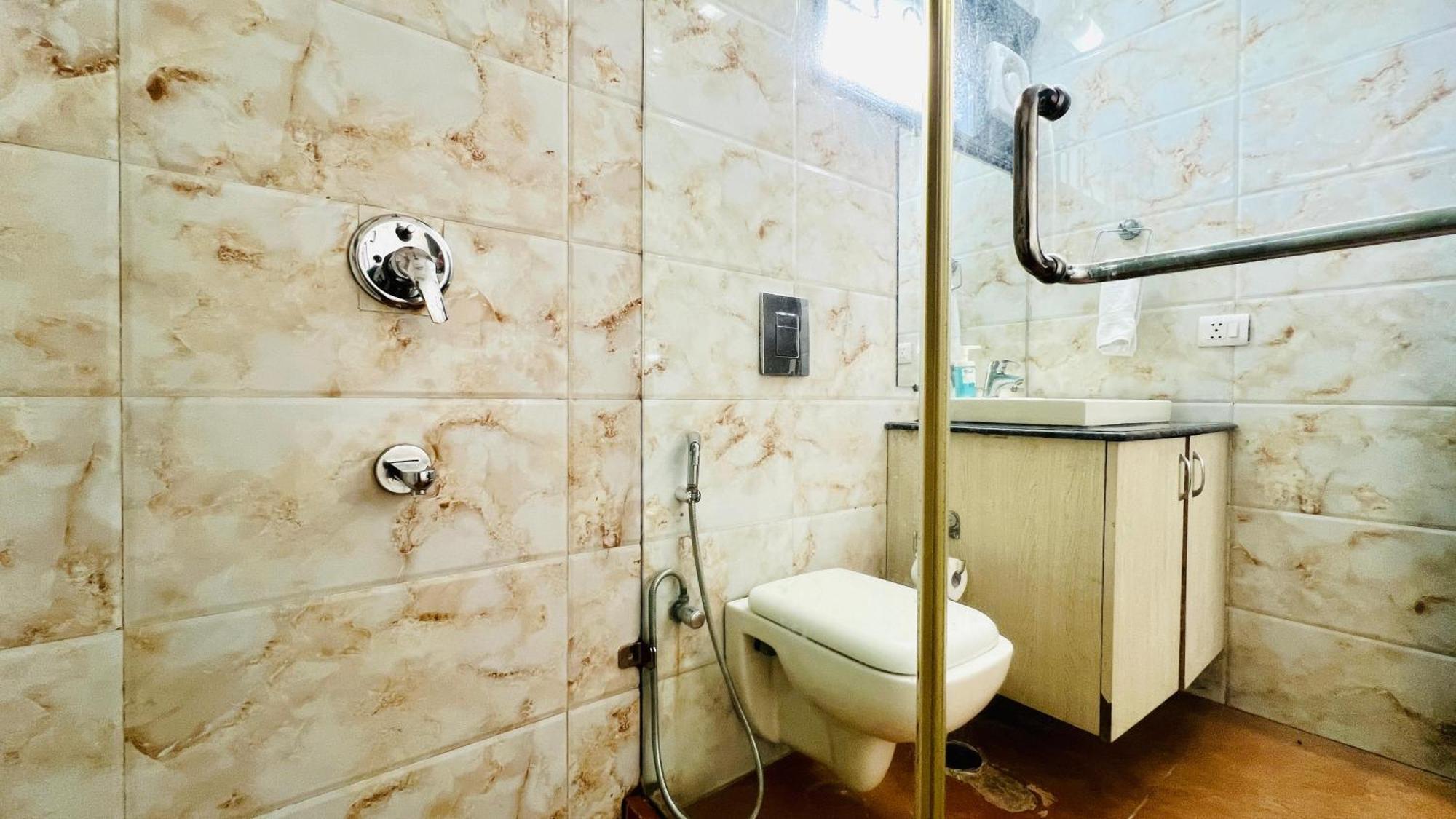 Olive Service - Greater Kailash Apartment